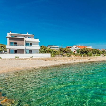 Villa Eni Apartments 2 Mandre Exterior photo